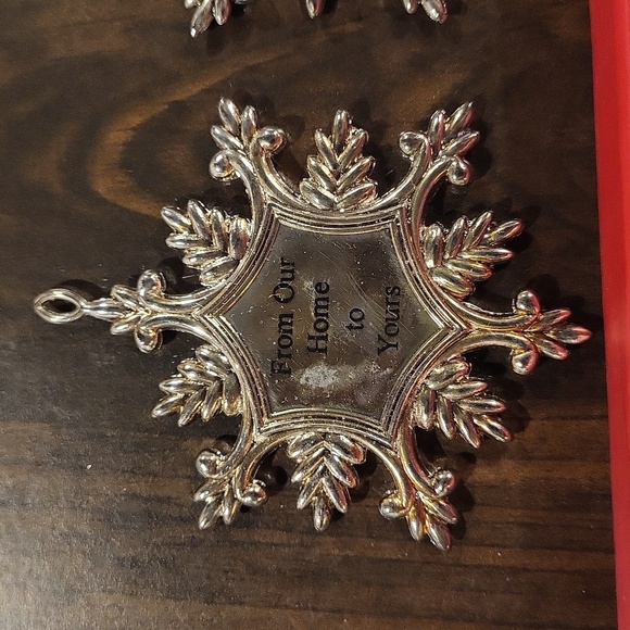 Lenox Sentiment Snowflakes Set of 3 Metal Ornaments - Picture 2 of 6